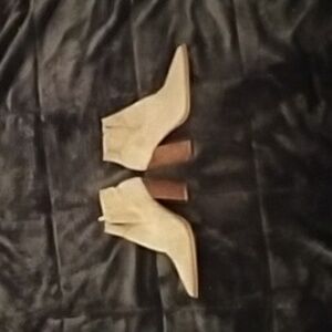Vince Camuto Cream and Brown Ankle Boots Size  NWT